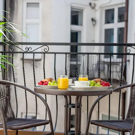 아파트 Discover - 3 Rakowicka St - Center With Ac & Netflix